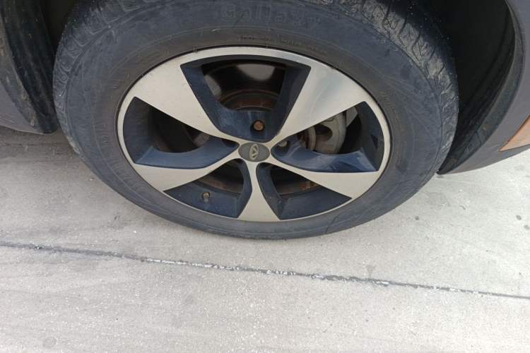 Used Chery Tiggo 7 2016 2.0L CVT Shining Edition Right Front Wheel Hub