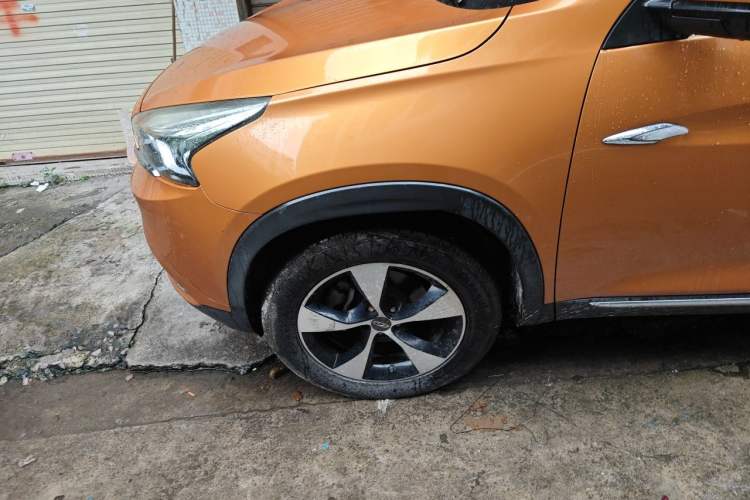 Used Chery Tiggo 7 2016 2.0L CVT YAOZHEN Edition Right Front Wheel Hub