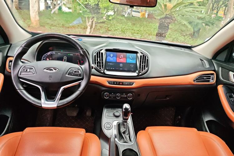 Used Chery Tiggo 7 2017 2.0L CVT Zhaoling Edition Center Console