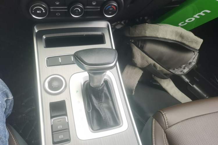 Used Chery Tiggo 7 2017 SPORT 1.5T Automatic Elite Edition Gear Lever