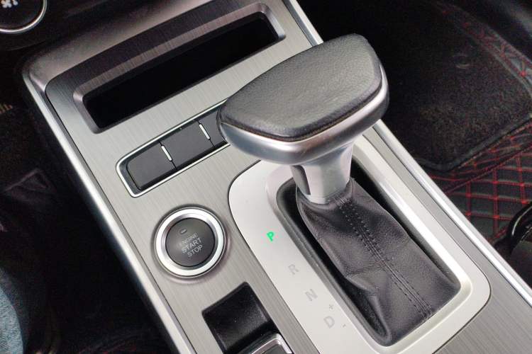Used Chery Tiggo 7 2017 SPORT 1.5T Automatic Elite Edition Gear Lever