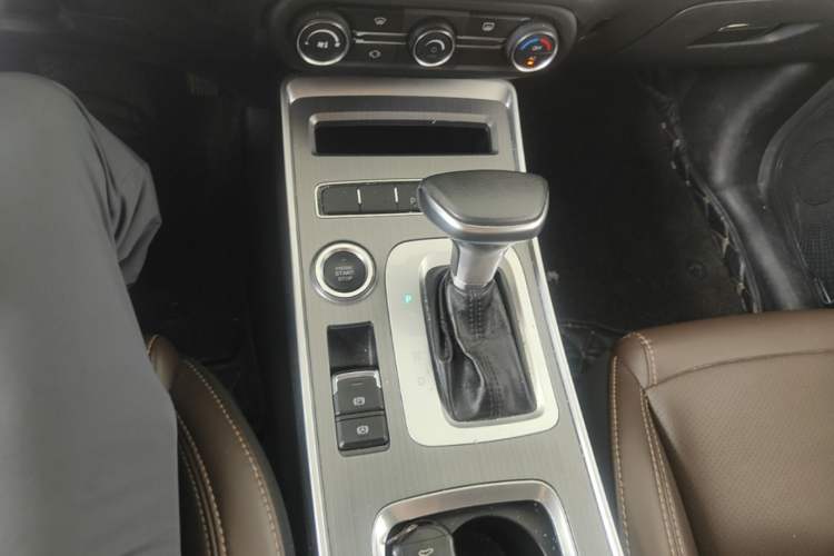 Used Chery Tiggo 7 2017 SPORT 1.5T Automatic Elite Edition Gear Lever