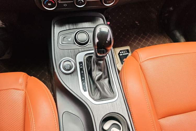 Used Chery Tiggo 7 2017 2.0L CVT Zhaoling Edition Gear Lever