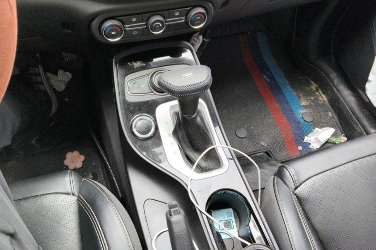 Used Chery Tiggo 7 2017 SPORT 1.5T Automatic Luxury Edition Gear Lever