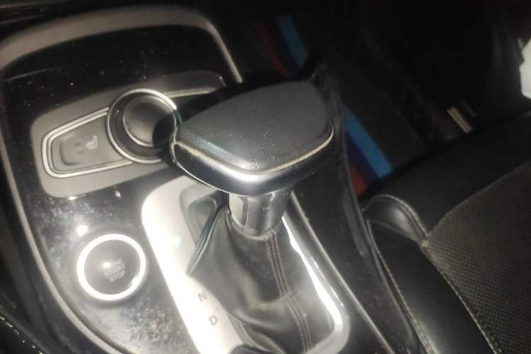 Used Chery Tiggo 7 2017 SPORT 1.5T Automatic Luxury Edition Gear Lever