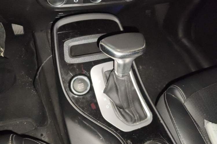 Used Chery Tiggo 7 2017 SPORT 1.5T Automatic Elite Edition Gear Lever