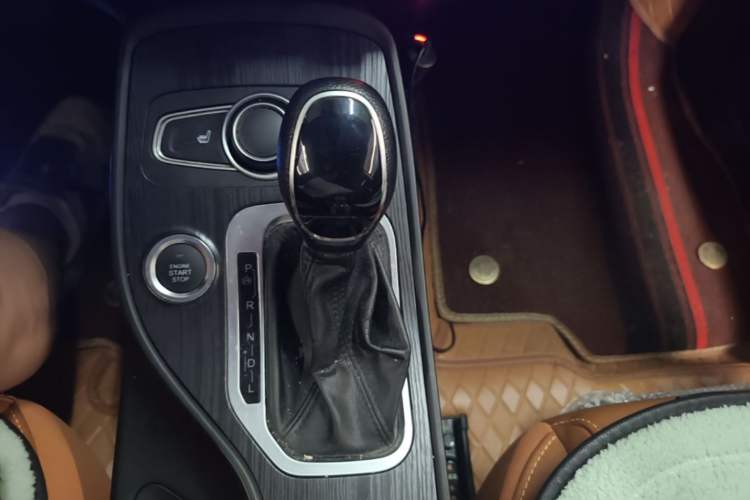 Used Chery Tiggo 7 2017 2.0L CVT Zhaoling Edition Gear Lever