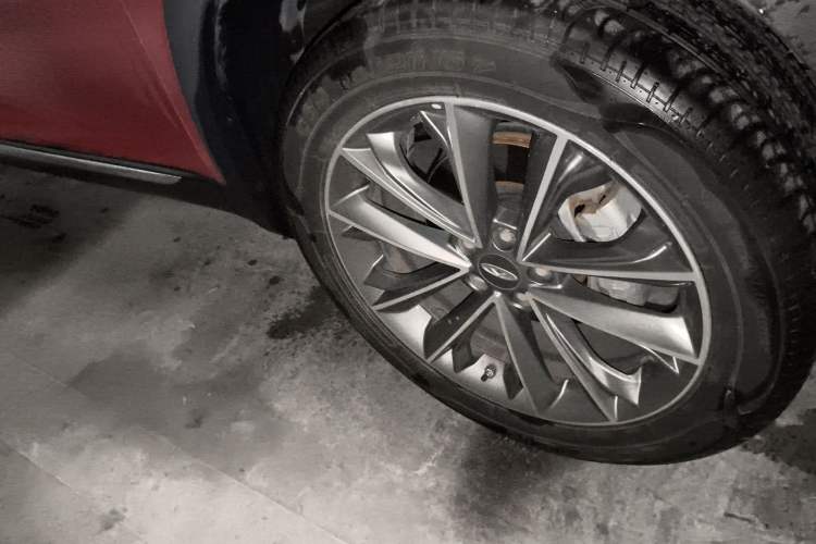 Used Chery Tiggo 7 2017 SPORT 1.5T Automatic Luxury Edition Right Front Wheel Hub