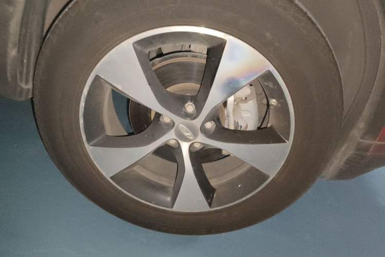 Used Chery Tiggo 7 2017 SPORT 1.5T Automatic Elite Edition Right Front Wheel Hub