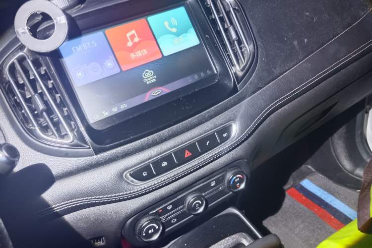 Used Chery Tiggo 7 2017 SPORT 1.5T Automatic Elite Edition Audio And AC Panel