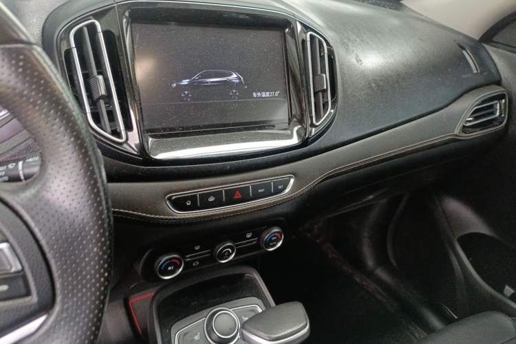 Used Chery Tiggo 7 2017 SPORT 1.5T Automatic Luxury Edition Audio And AC Panel