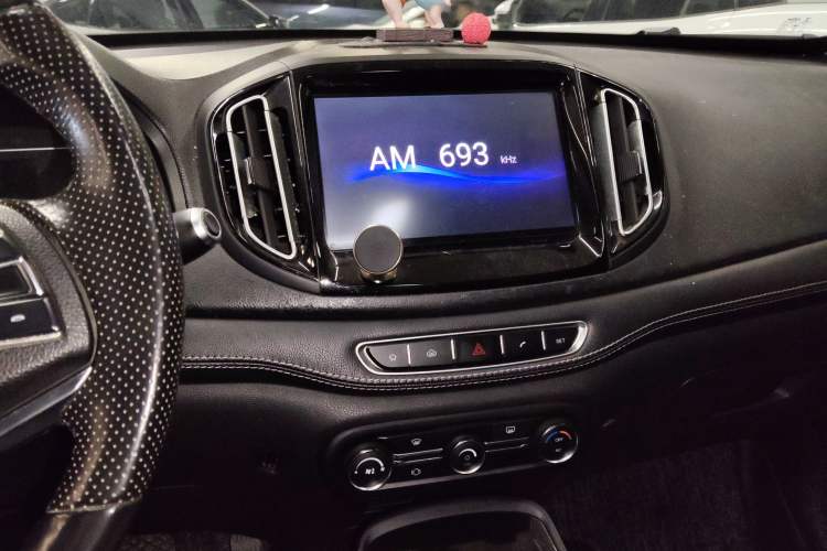 Used Chery Tiggo 7 2017 SPORT 1.5T Automatic Elite Edition Audio And AC Panel