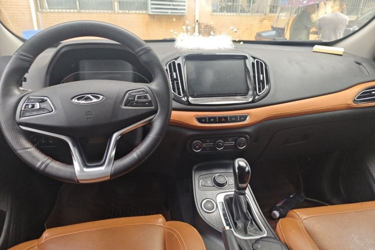 Used Chery Tiggo 7 2017 2.0L CVT Zhaoling Edition Center Console