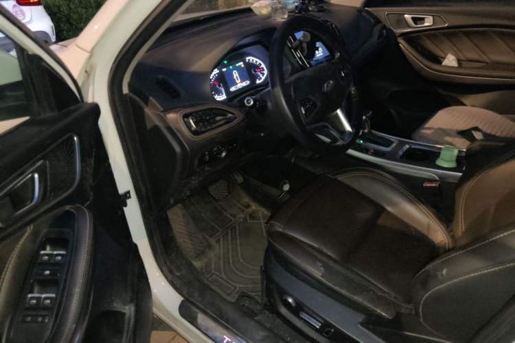 Used Chery Tiggo 7 2017 SPORT 1.5T Automatic Luxury Edition Driver Seat