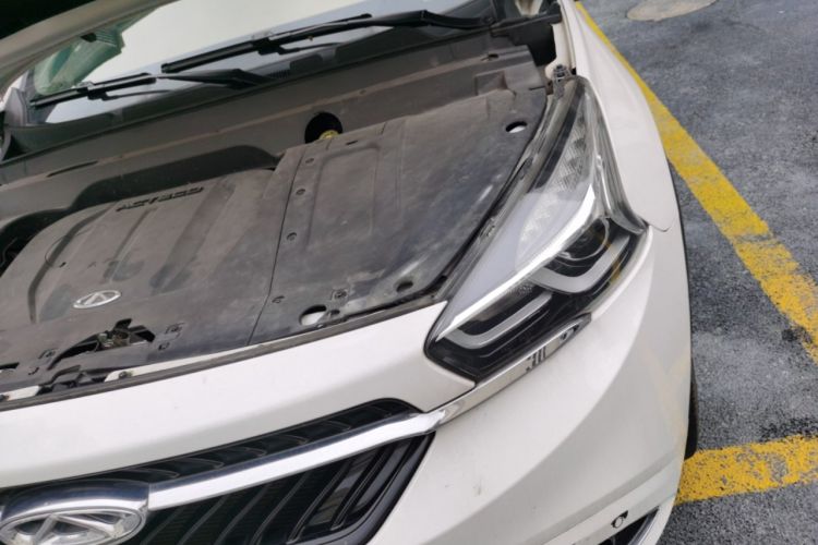 Used Chery Tiggo 7 2017 2.0L CVT Zhaoling Edition Engine Bay Left