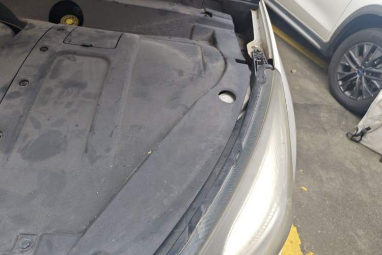 Used Chery Tiggo 7 2017 2.0L CVT Zhaoling Edition Engine Bay Left