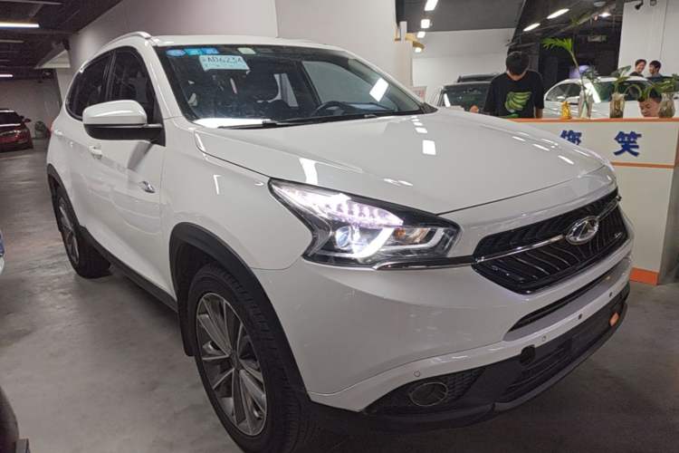 Used Chery Tiggo 7 2017 SPORT 1.5T Automatic Elite Edition Front Right 45 Deg