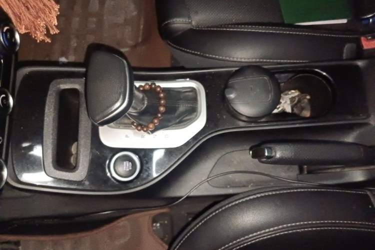 Used Chery Tiggo 7 2017 SPORT 1.5T Automatic Elite Edition Gear Lever