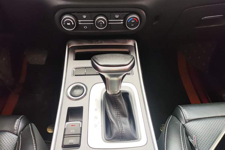 Used Chery Tiggo 7 2017 SPORT 1.5T Automatic Elite Edition Gear Lever