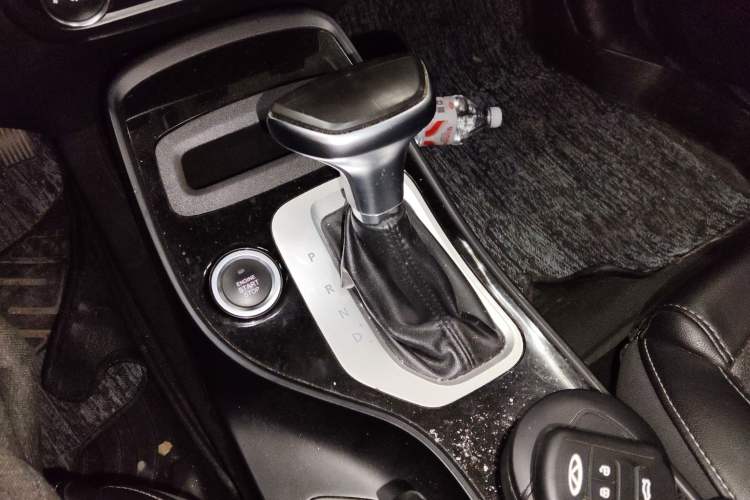 Used Chery Tiggo 7 2017 SPORT 1.5T Automatic Elite Edition Gear Lever