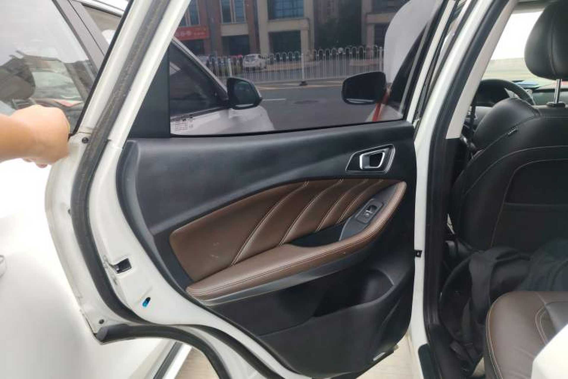 Used Chery Tiggo 7 2017 SPORT 1.5T Automatic Elite Edition Interior 8