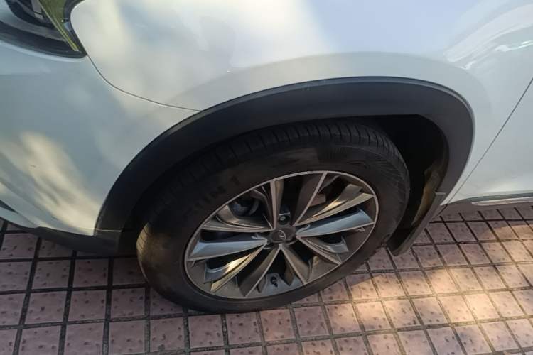 Used Chery Tiggo 7 2017 2.0L CVT Zhaoling Edition Left Front Wheel Hub