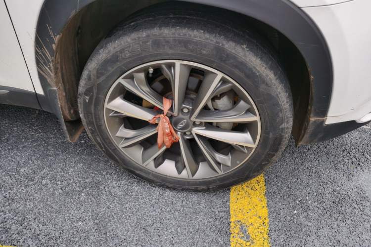Used Chery Tiggo 7 2017 2.0L CVT Zhaoling Edition Right Front Wheel Hub
