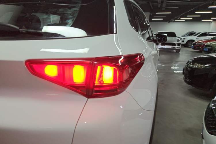 Used Chery Tiggo 7 2017 SPORT 1.5T Automatic Elite Edition Right Rear Taillight