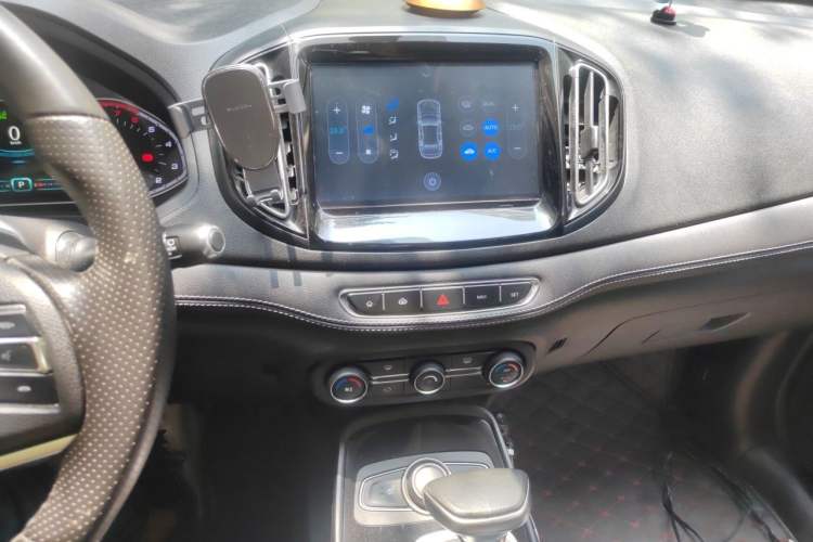 Used Chery Tiggo 7 2017 SPORT 1.5T Automatic Luxury Edition Audio And AC Panel