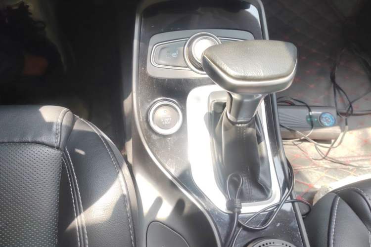 Used Chery Tiggo 7 2017 SPORT 1.5T Automatic Luxury Edition Gear Lever