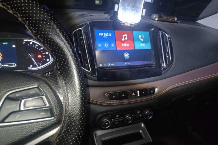 Used Chery Tiggo 7 2018 FLY Model 1.5T Automatic Jingxiang Edition China V Standard Audio And AC Panel