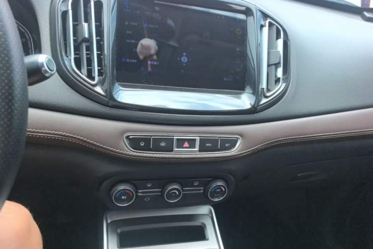 Used Chery Tiggo 7 2018 1.5T Automatic Luxury Edition China V Standard Audio And AC Panel