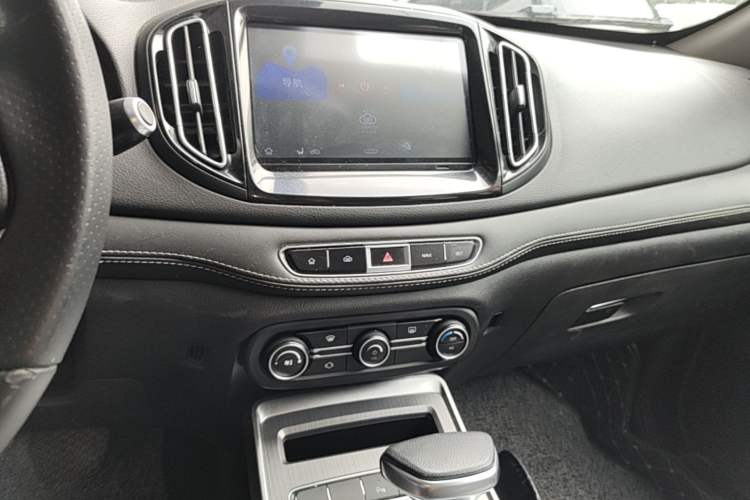 Used Chery Tiggo 7 2018 1.5T Automatic Elite Edition China V Standard Audio And AC Panel