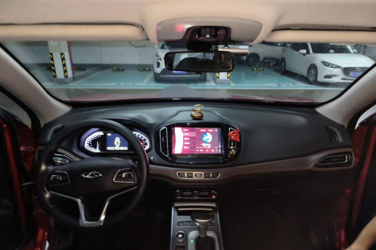 Used Chery Tiggo 7 2018 FLY Model 1.5T Automatic Zongxiang Edition China V Standard Center Console