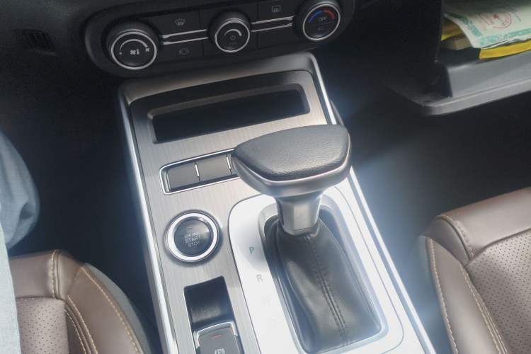 Used Chery Tiggo 7 2018 FLY Model 1.5T Automatic Jingxiang Edition China VI Standard Gear Lever