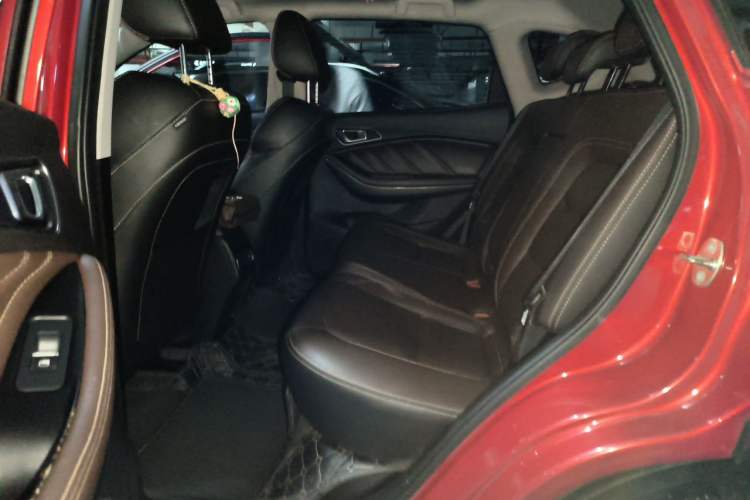 Used Chery Tiggo 7 2018 FLY Model 1.5T Automatic Zongxiang Edition China V Standard Left Rear Seat