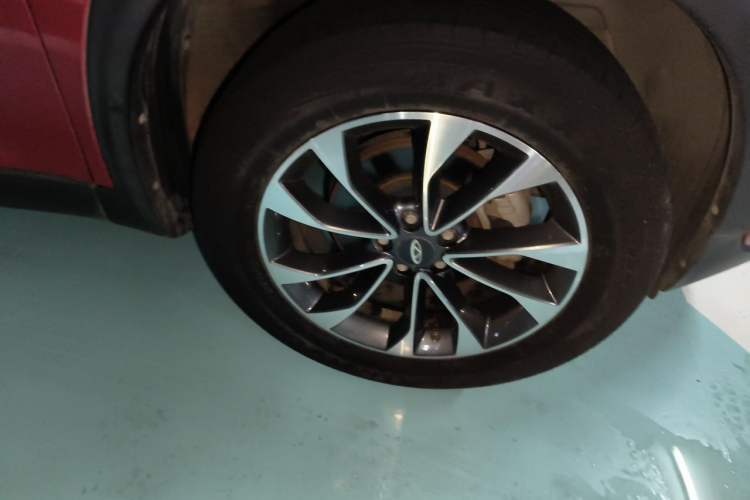 Used Chery Tiggo 7 2018 FLY Model 1.5T Automatic Zongxiang Edition China V Standard Right Front Wheel Hub