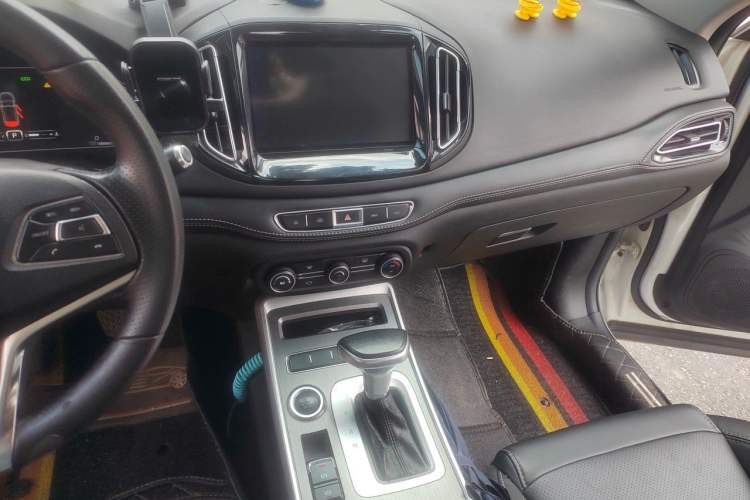 Used Chery Tiggo 7 2018 FLY Model 1.5T Automatic Jingxiang Edition China V Standard Audio And AC Panel