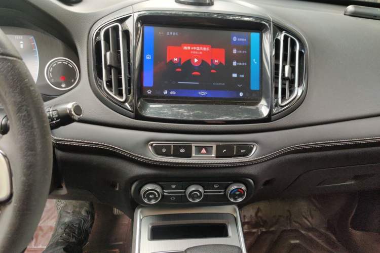 Used Chery Tiggo 7 2018 FLY Model 1.5T Automatic Jingxiang Edition China VI Standard Audio And AC Panel