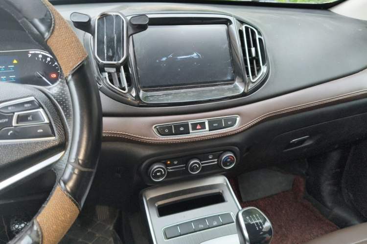 Used Chery Tiggo 7 2018 1.5T Manual Elite Edition China V Standard Audio And AC Panel