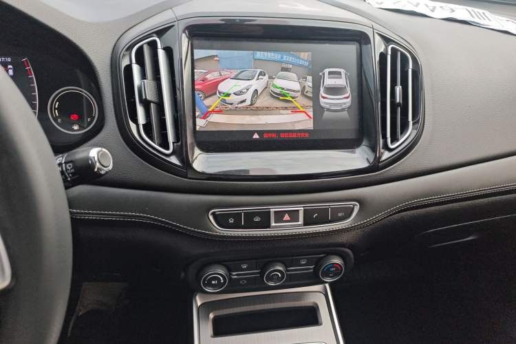 Used Chery Tiggo 7 2018 FLY Model 1.5T Automatic Jingxiang Edition China VI Standard Audio And AC Panel