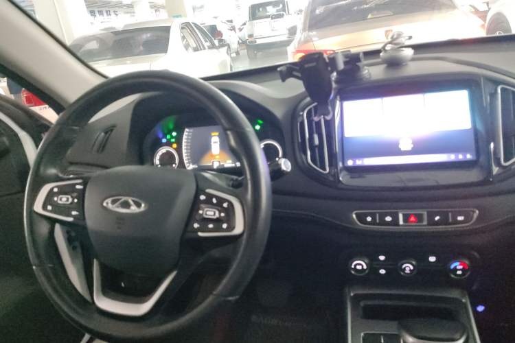 Used Chery Tiggo 7 2018 FLY Model 1.5T Automatic Jingxiang Edition China VI Standard Center Console