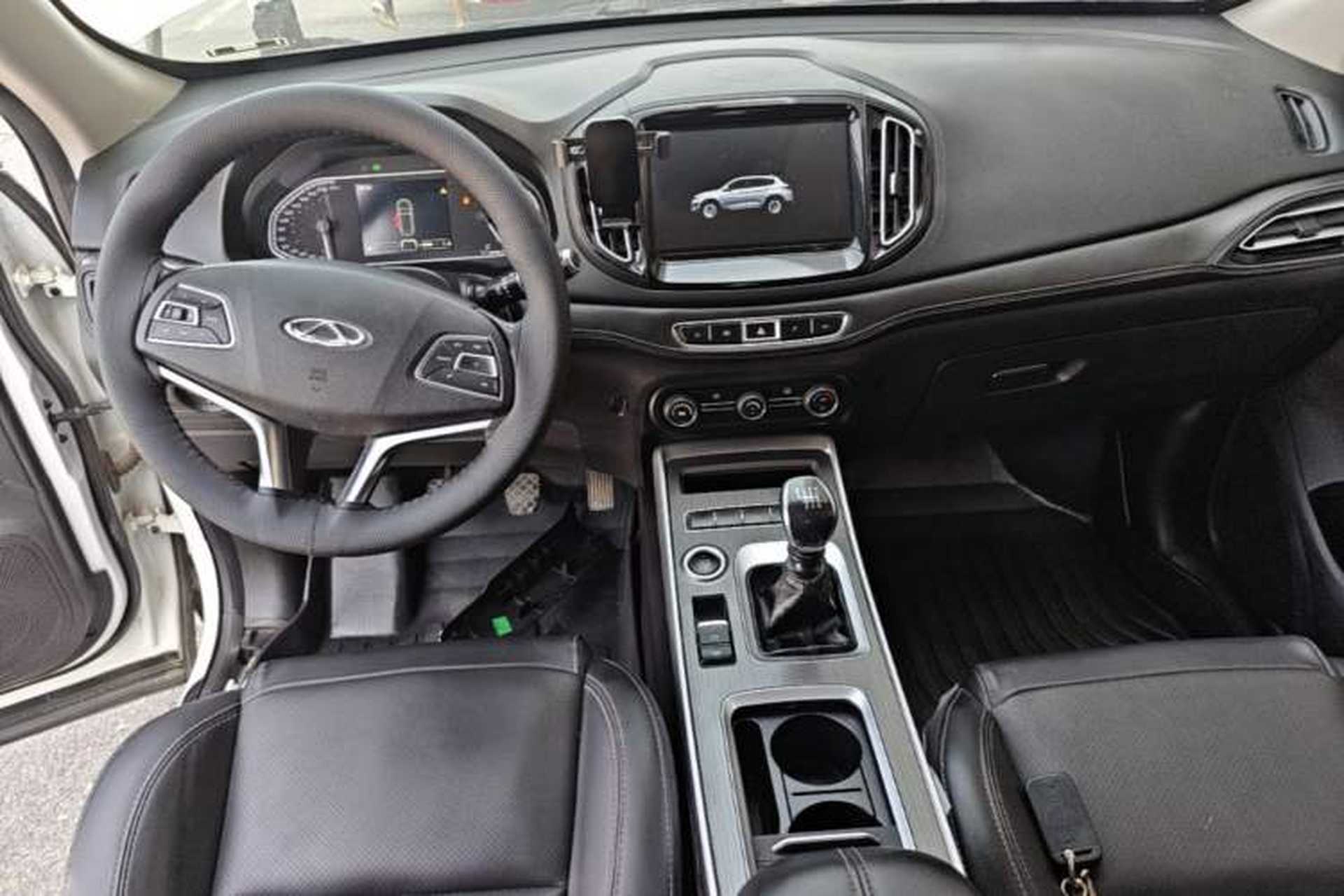 Used Chery Tiggo 7 2018 FLY Model 1.5T Manual Jingxiang Edition China V Standard Center Console