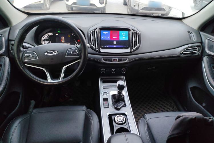 Used Chery Tiggo 7 2018 FLY Model 1.5T Manual Jingxiang Edition China V Standard Center Console
