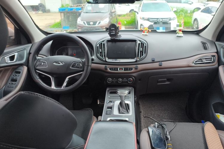 Used Chery Tiggo 7 2018 FLY Model 1.5T Automatic Jingxiang Edition China V Standard Center Console