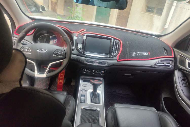 Used Chery Tiggo 7 2018 1.5T Automatic Elite Edition China V Standard Center Console