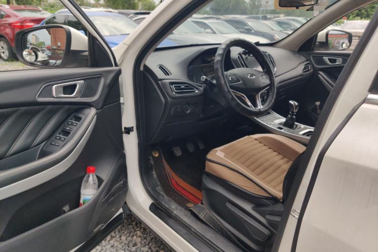 Used Chery Tiggo 7 2018 FLY Model 1.5T Manual Enjoyment Version China V Standard Interior 2