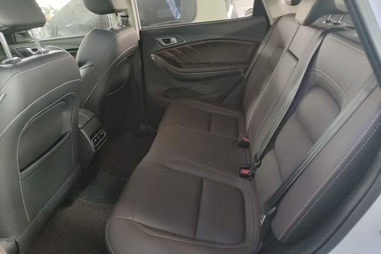 Used Chery Tiggo 7 2018 FLY Model 1.5T Automatic Jingxiang Edition China V Standard Left Rear Seat
