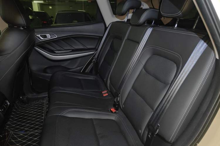 Used Chery Tiggo 7 2018 FLY Model 1.5T Automatic Jingxiang Edition China V Standard Left Rear Seat