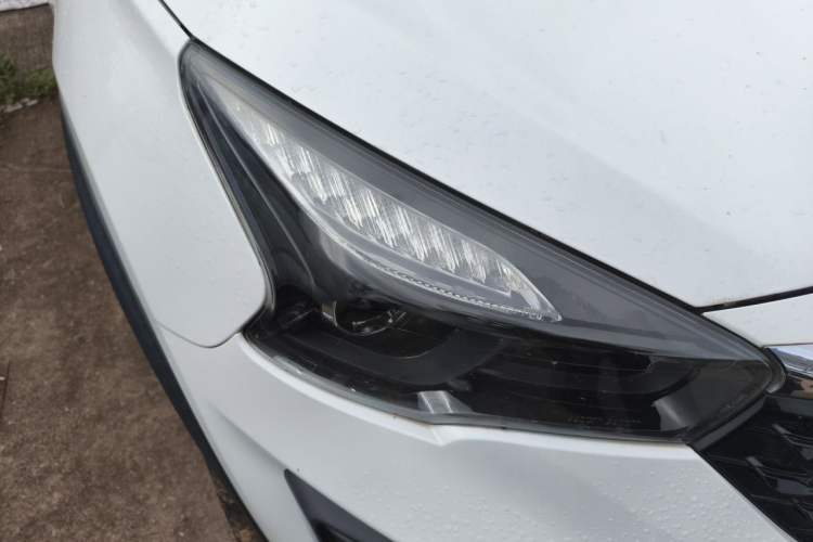 Used Chery Tiggo 7 2018 FLY Model 1.5T Automatic Jingxiang Edition China V Standard Right Front Headlight